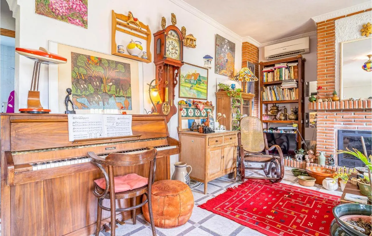 Amazing Home In Alhaurin De La Torre Holiday home